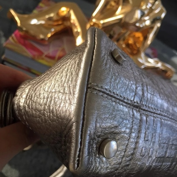 Burberry bag - Picture 5 of 12